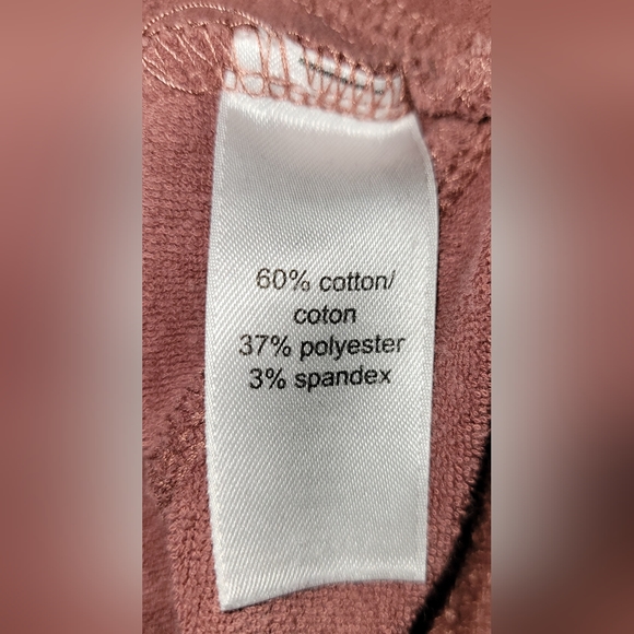 Maurices mauve asymmetrical zip Top size med - Picture 3 of 3